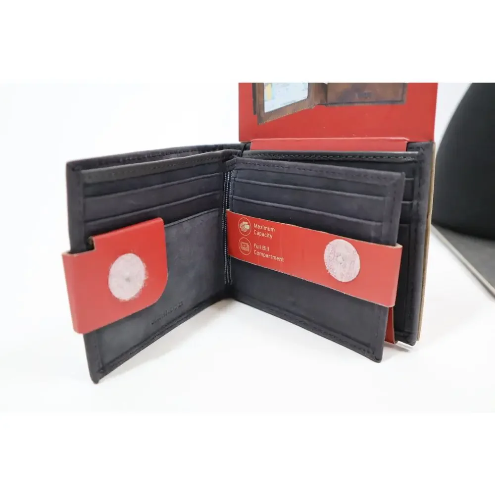 Levi’s Black Extra‎ Capacity Bifold